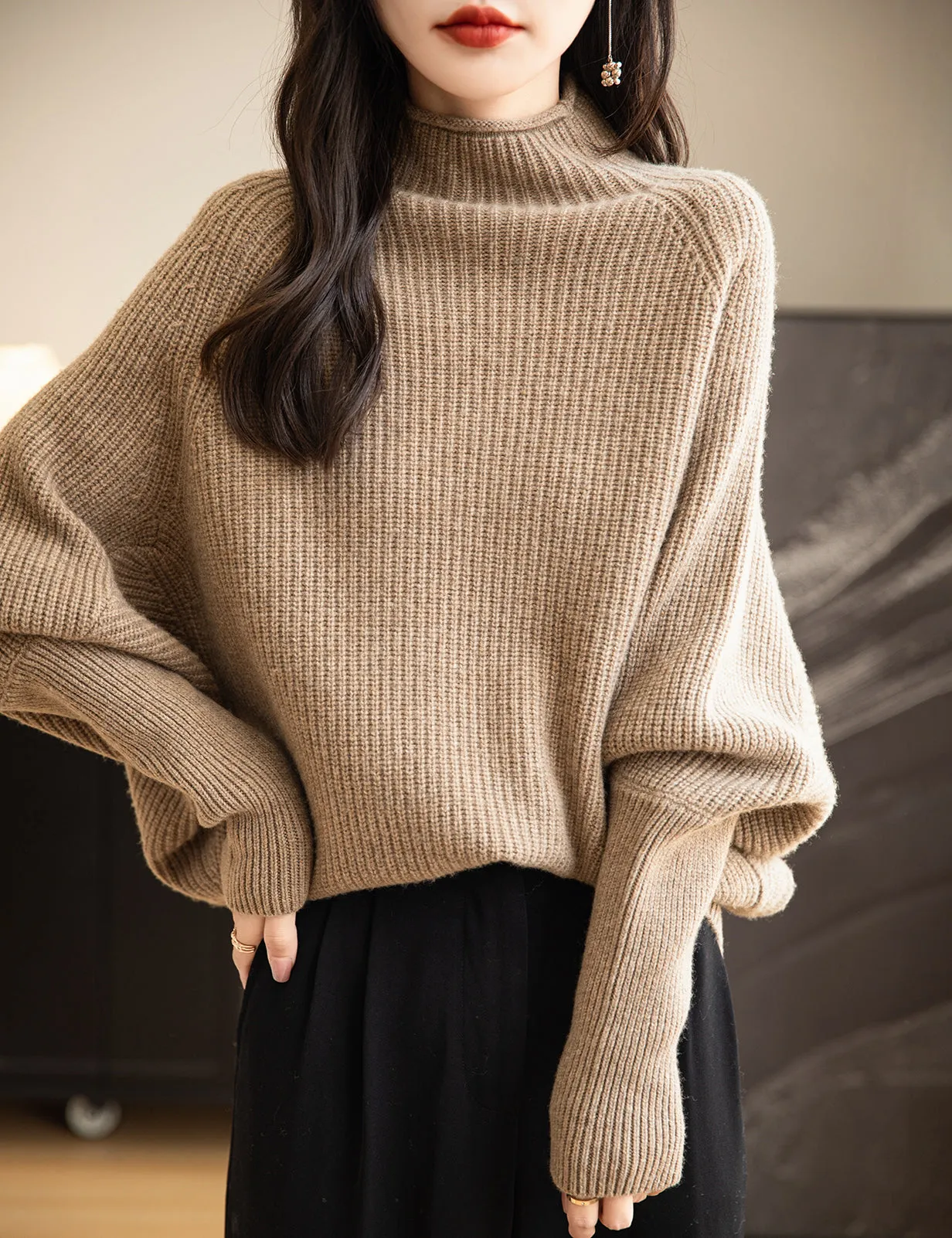 Jasmine Woman Turtleneck Sweater