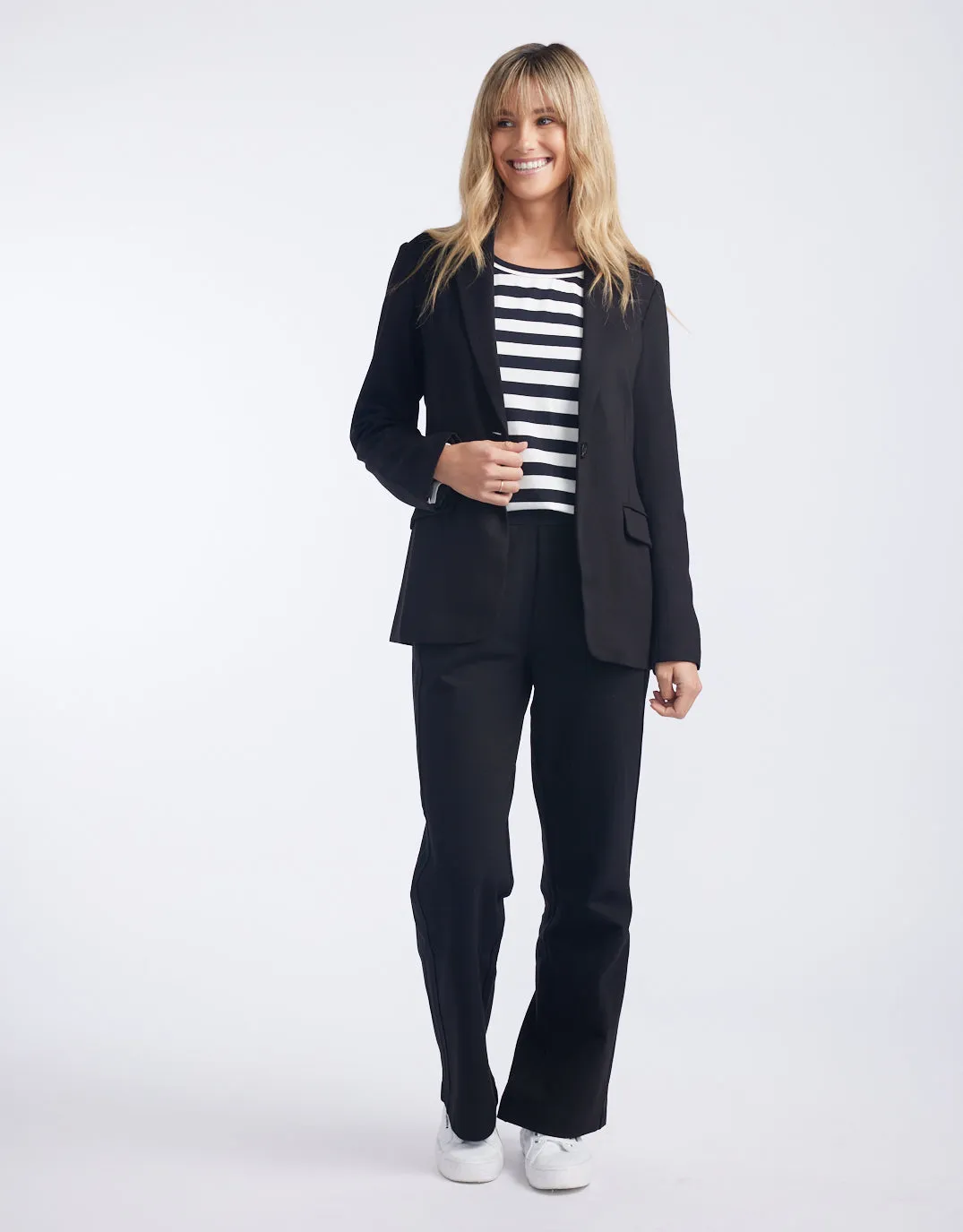 Timeless Ponte Blazer - Black